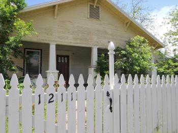 Giese-Stark Store; Photo: Shane Ford (2015)